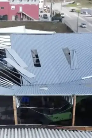 Tempestade destruiu empresa em Figueiró dos Vinhos, que só parou para trabalhos de limpeza